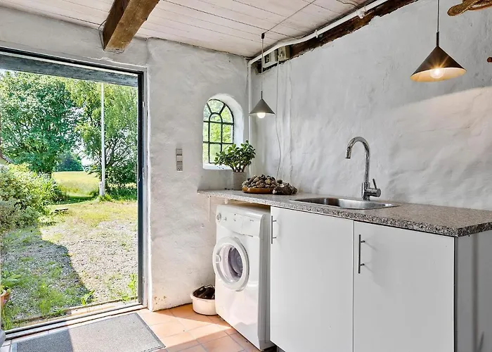 Cozy In Nykobing M With Kitchen Vakantiehuis *